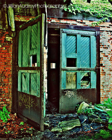 Farmhouse Window / Photography Print