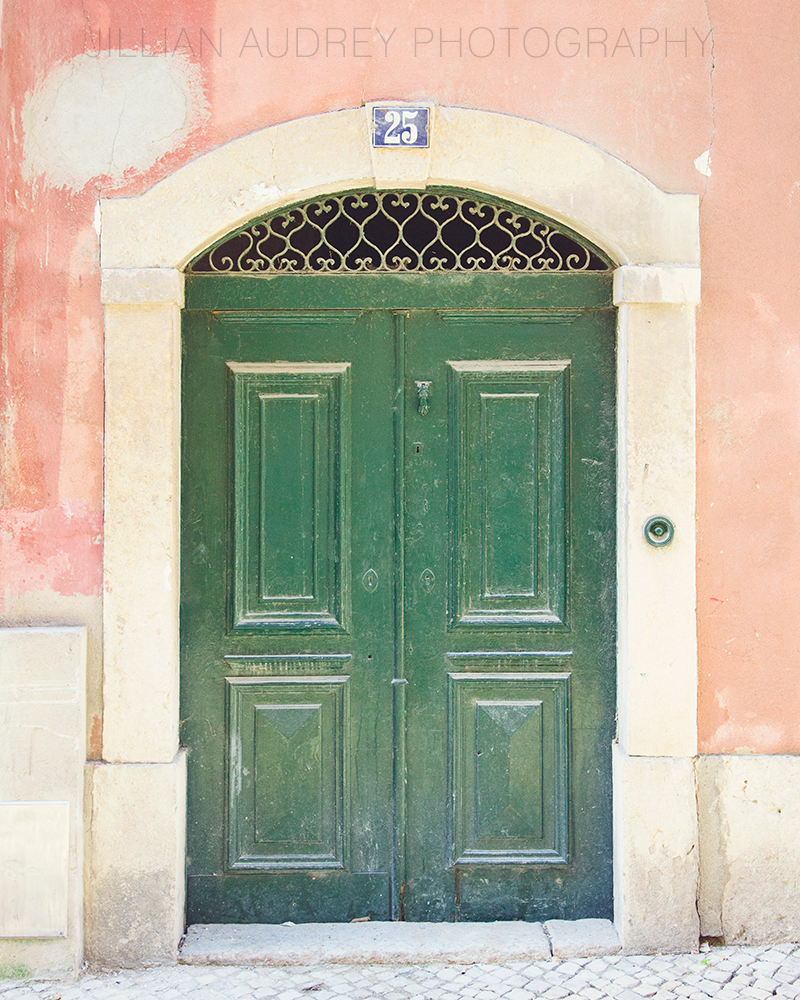 Lisbon Door 25 / Photography Print Lisbon Door 25 / Photography Print